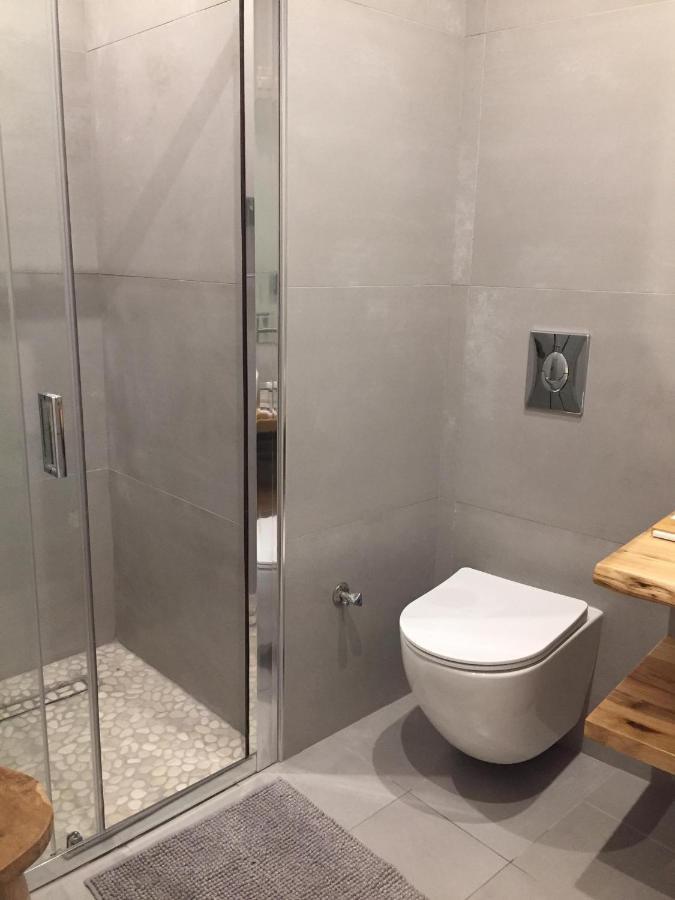 Estia Hydra Hotel Bagian luar foto