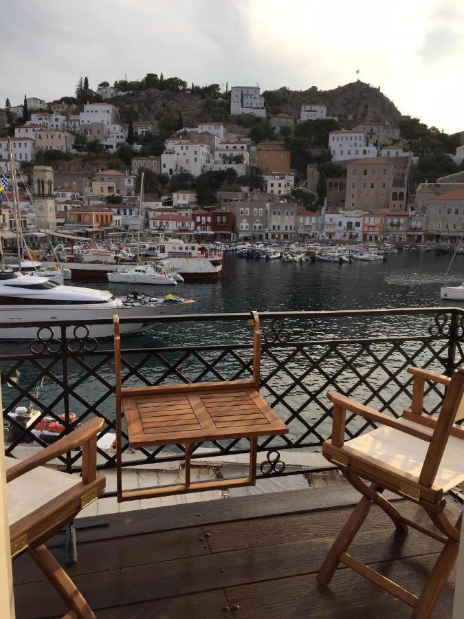 Estia Hydra Hotel Bagian luar foto