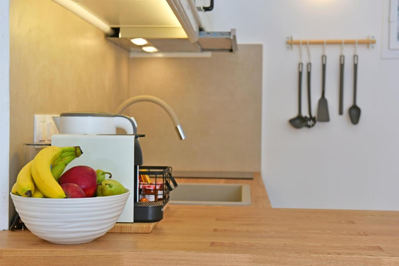 Estia Hydra Hotel Bagian luar foto