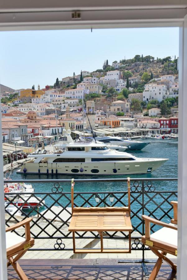 Estia Hydra Hotel Bagian luar foto