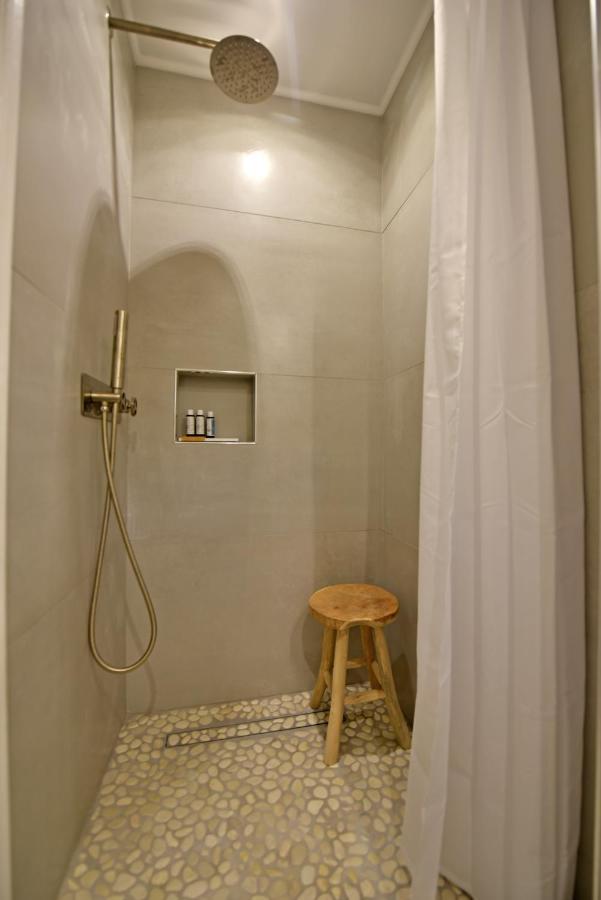 Estia Hydra Hotel Bagian luar foto