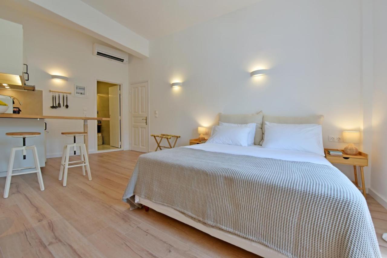 Estia Hydra Hotel Bagian luar foto