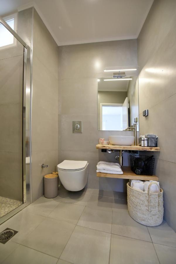 Estia Hydra Hotel Bagian luar foto