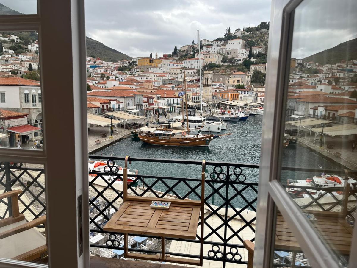 Estia Hydra Hotel Bagian luar foto